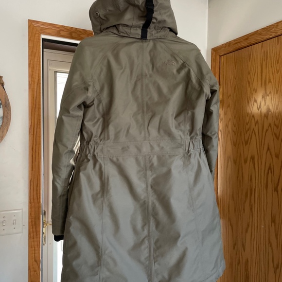 The North Face Woman's Winter Jacket - Picture 3 of 7